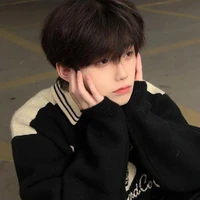เนย(นายเอก)