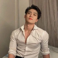 ไทม์ม่อน(พระเอก)