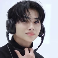 นิก นราธิป