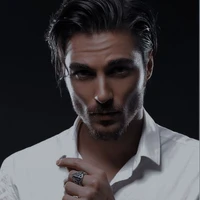 Arthur De