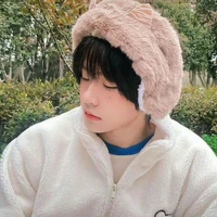 หมอนอิง (นายเอก)