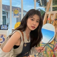 พี่ดรีม(พนง.ในร้าน)