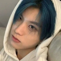 เมฆ(นายเอก)