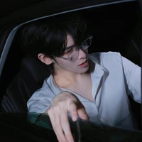 หมอก(พระเอก+อาของนายเอก)