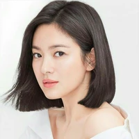 พลอย