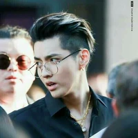 มาร์ค. พระเอก