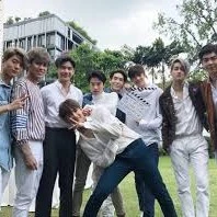 พระเอกทุกคน