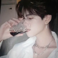 คริส(ผ.อ+อานายเอก+พี่นายเอก)🍷🥴