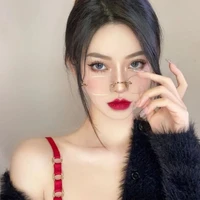 อลิน(พนักงานในบริษัท)