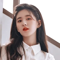 น้ำฟ้า/หัวหน้าเทพธิดา