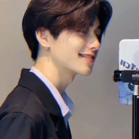นัท/เทพน้ำแข็ง