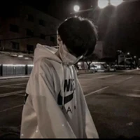 ออกัส/นายเอก