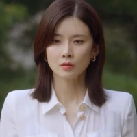 Mrs kim (jk mother)