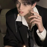 ไอซ์(พี่ชายนางเอก)
