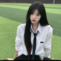 ไวน์//พี่สาวไม่แท้นางเอก