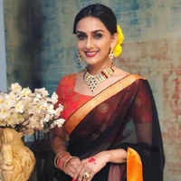 priya Kapoor (ml mom)