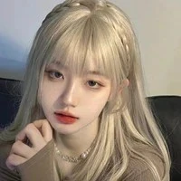 ฝน ( แม่บ้านคนสนิดของนายเอก )