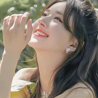 ไอริส👑(นางเอกร่างคน❤)