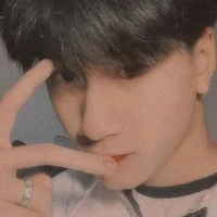 หางวาฬ(มือซ้ายลีโอ)