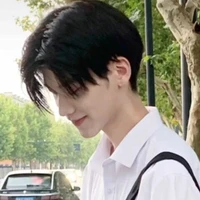 ชาน(มือซ้ายพ.อ.)