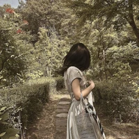 พลอย