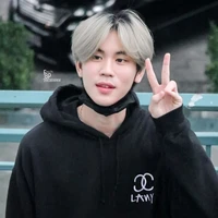 นันท์(นายเอก)