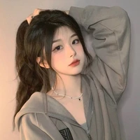 หญิง(น้องสาวลีลี่)