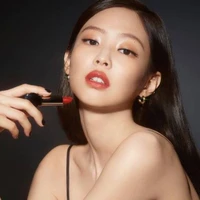 Jennie - The Queen 👑