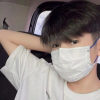 โอชิ(เพื่อนนายเอก)