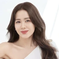 Felicya marvellyn (mami alvaro)