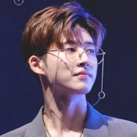 เเซม(นายเอก)