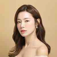 นัท(เเม่พระเอก)