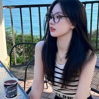 ซากุระ ( ใส่แว่น )
