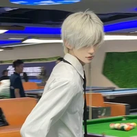 ไวท์ คิมเลอร์(นอ.+เด็กเนิร์ด)👿
