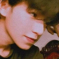 คิว พระเอก+แฝดน้องคิง