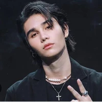 คิง(พระเอก1)