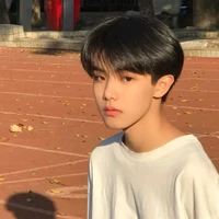 อชิ(นายเอก)