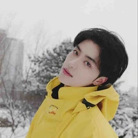Xiao yi(sekretaris Bobo)