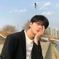 ไนท์(เพื่อนน.อ+นักสืบ)