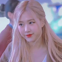 นิชา.