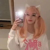 manuelly (namorada de manu e Bea)