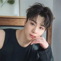 moonbin(mãe de hoseok)