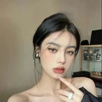 เจนนี่(ชะนี🍓)