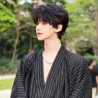 ฟีนิกซ์(พระเอก)