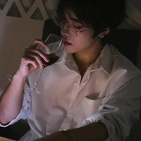 คริส(แฝดพี่แวมไพร์+พอ.)