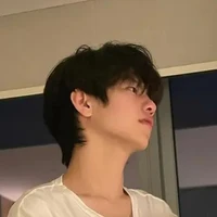 วิคเตอร์(เพื่อนพระเอก)​
