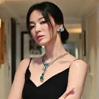 บิว(แม่เลี้ยงพระนาง)