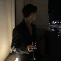 ออกัส/เพื่อนพระเอก+คนสนิทนายเอก