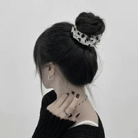 นิส(เลขาของน.อ.)