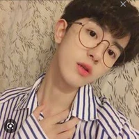 ลูกพีช (นอ.+ตอนใส่แว่น)